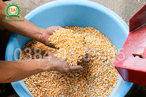 máy vỡ mảnh ngô hạt